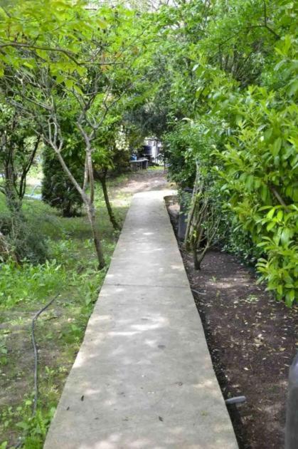 Leleka Hostel Esbly Εξωτερικό φωτογραφία