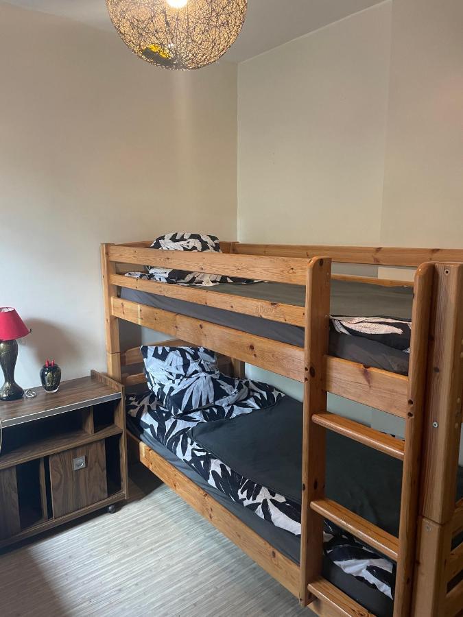 Leleka Hostel Esbly Εξωτερικό φωτογραφία
